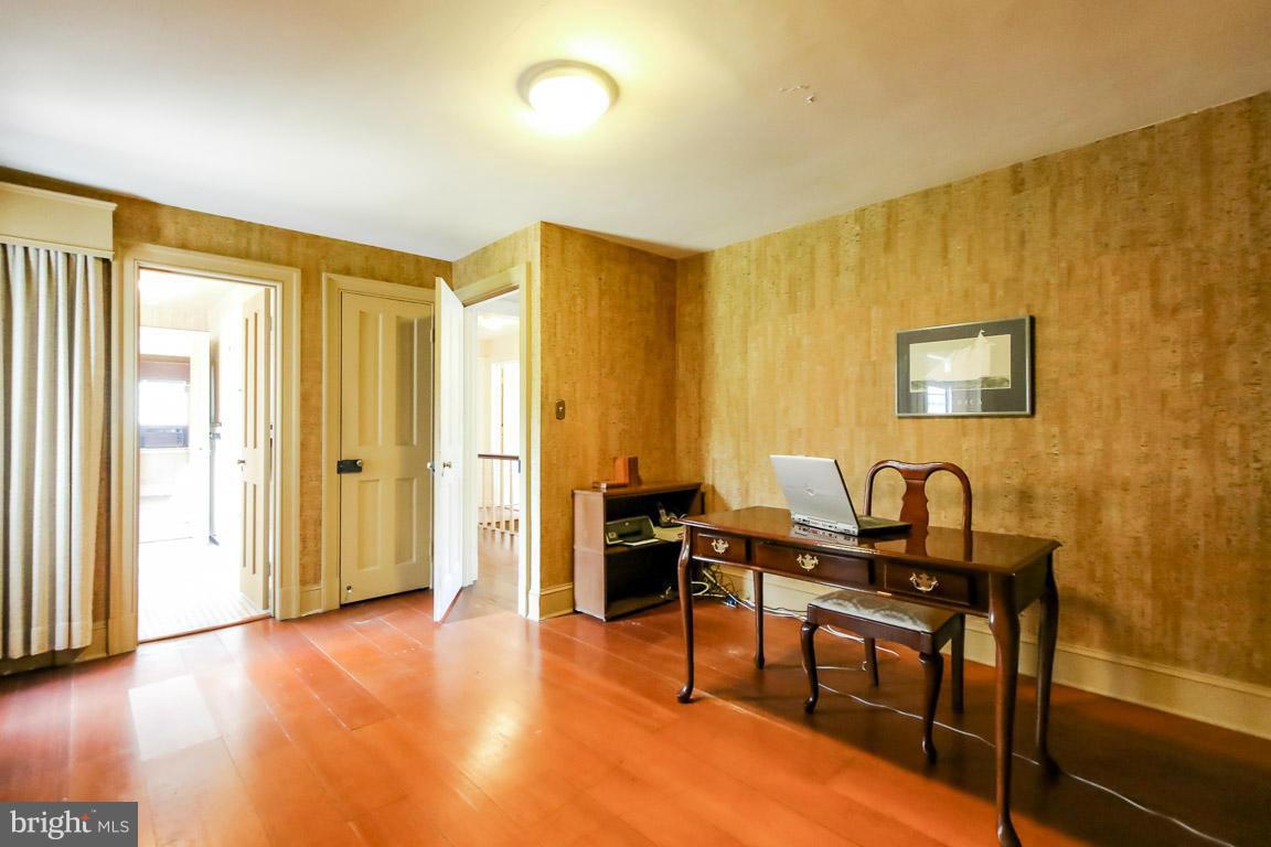 203 Prince George Street Annapolis, MD 21401 - Photo 14 of 30 Sitting Room/Office