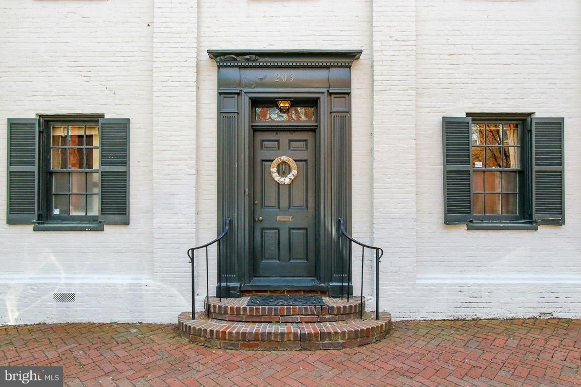 203 Prince George Street Annapolis, MD 21401 - Photo 2 of 30 Exterior (Front)