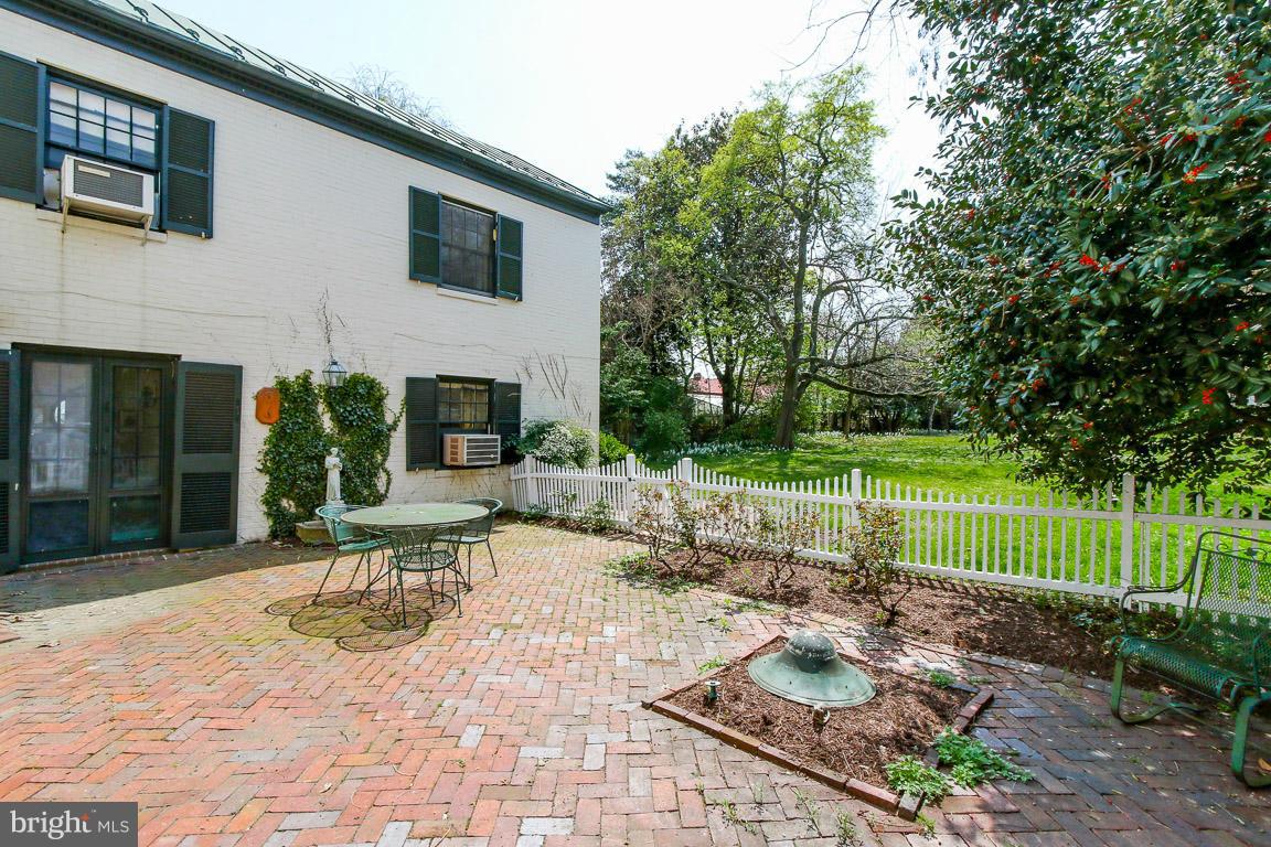 203 Prince George Street Annapolis, MD 21401 - Photo 25 of 30 Exterior (Rear)