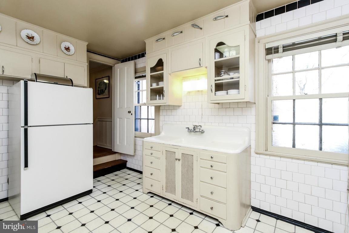 203 Prince George Street Annapolis, MD 21401 - Photo 8 of 30 Kitchen