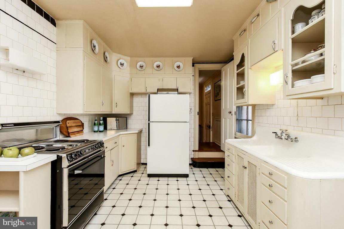 203 Prince George Street Annapolis, MD 21401 - Photo 9 of 30 Kitchen