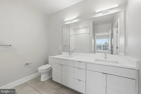 $645,000 | 502 Diamondback Drive, Unit 204, Gaithersburg, MD 20878