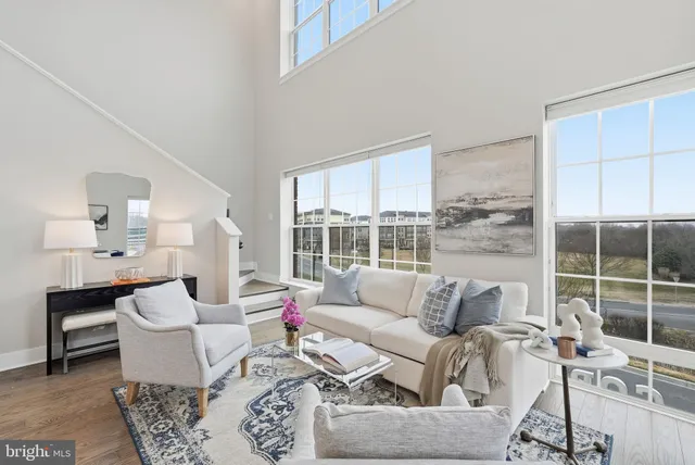 $645,000 | 502 Diamondback Drive, Unit 204, Gaithersburg, MD 20878