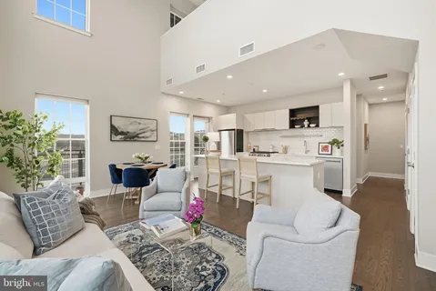 $645,000 | 502 Diamondback Drive, Unit 204, Gaithersburg, MD 20878