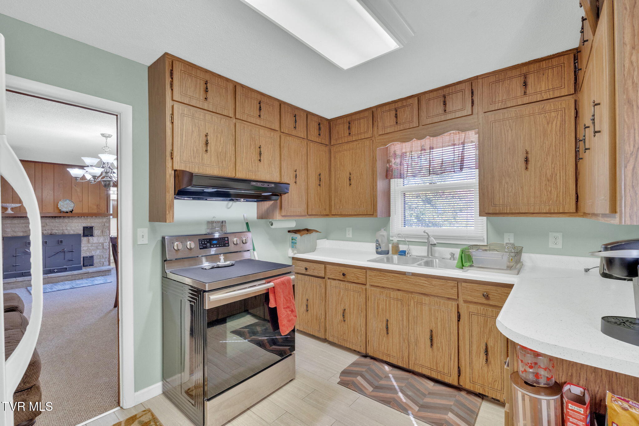 126 Milligan View Road Johnson City, TN 37601 - Photo 11 of 44 22-web-or-mls-JH 20251101-133