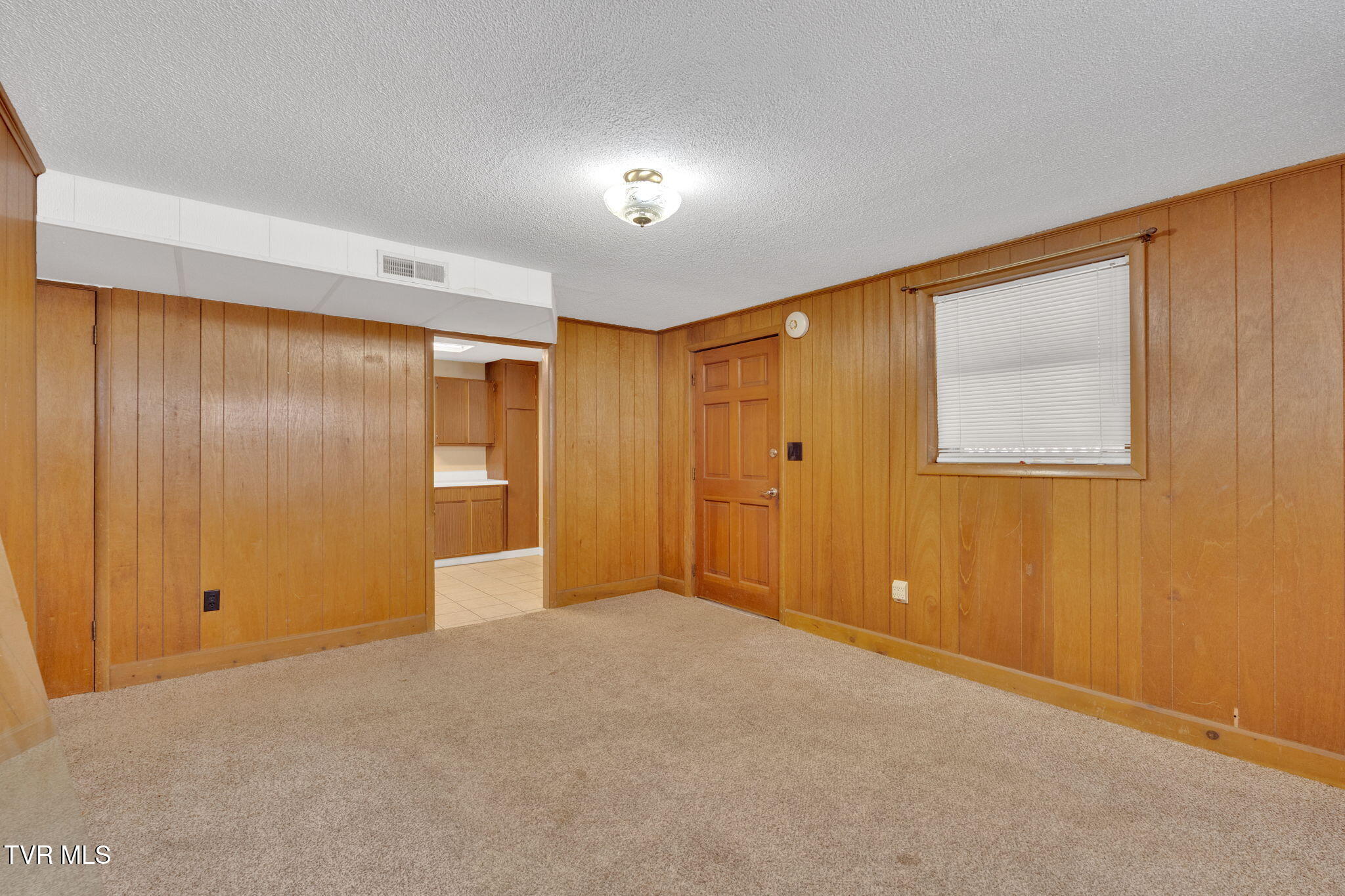 126 Milligan View Road Johnson City, TN 37601 - Photo 23 of 44 15-web-or-mls-JH 20251101-166