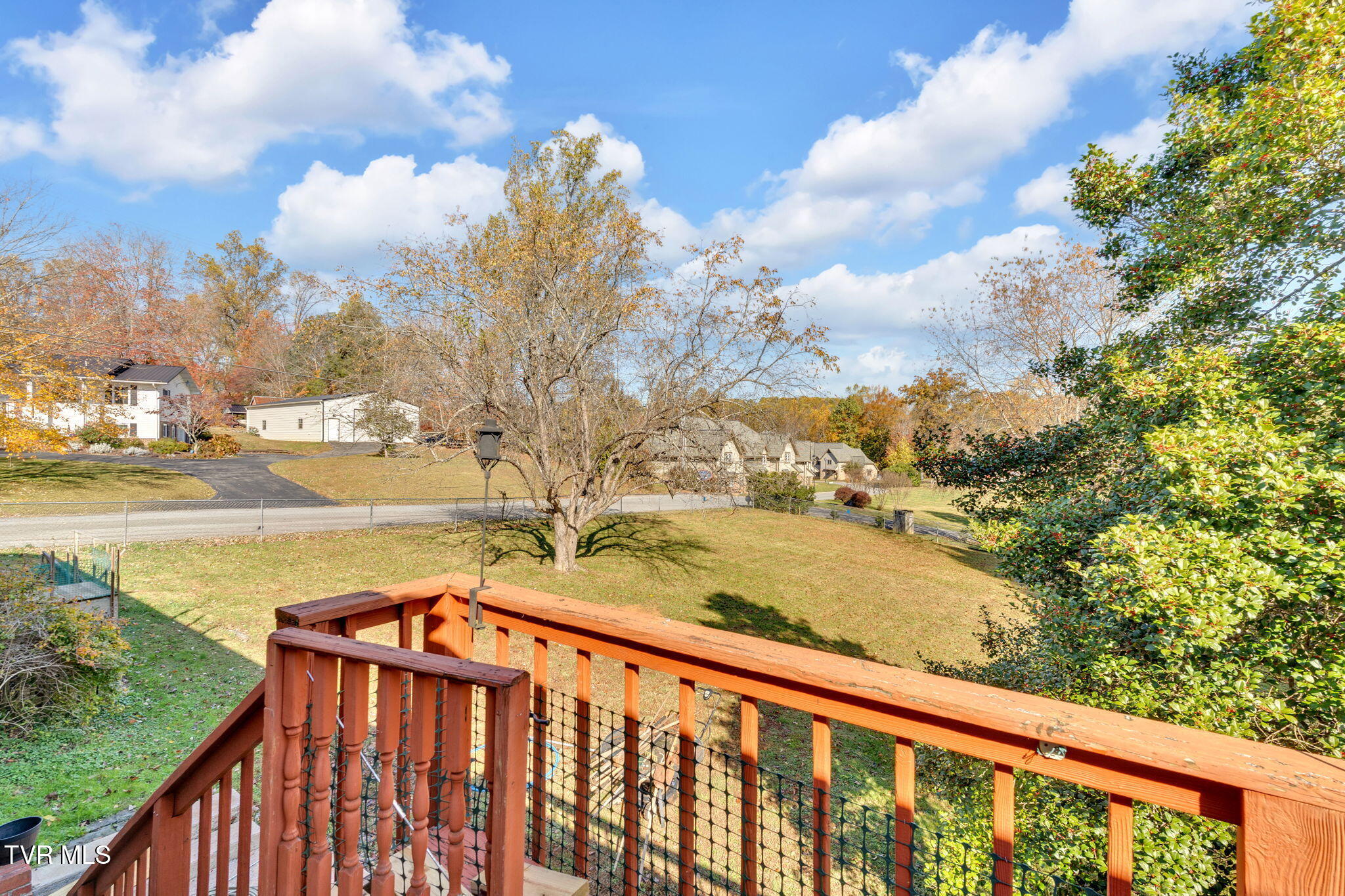 126 Milligan View Road Johnson City, TN 37601 - Photo 37 of 44 17-web-or-mls-JH 20251101-055