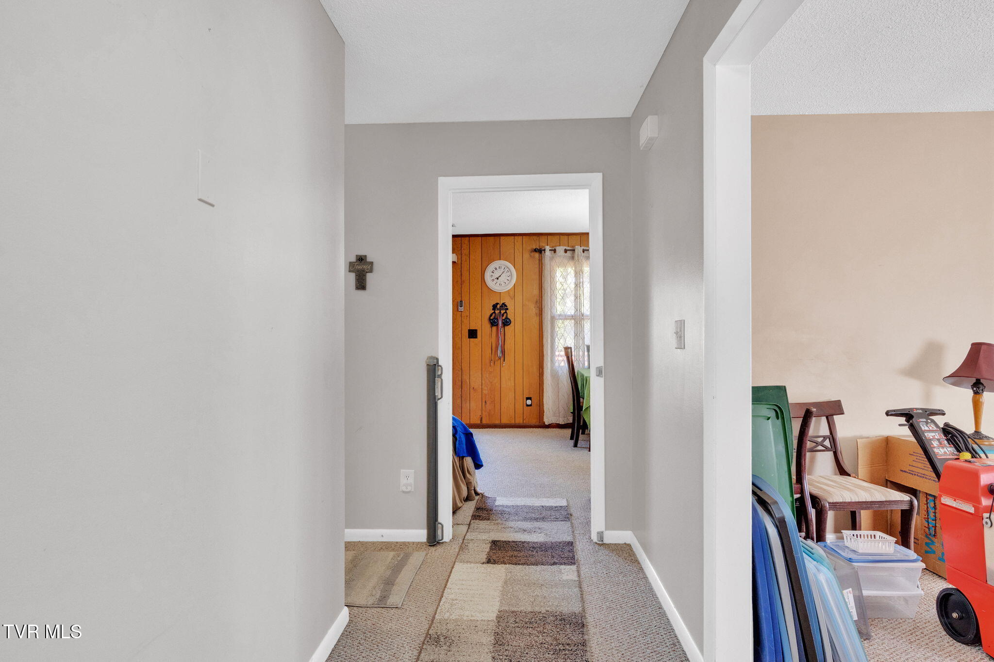 126 Milligan View Road Johnson City, TN 37601 - Photo 4 of 44 29-web-or-mls-JH 20251101-097