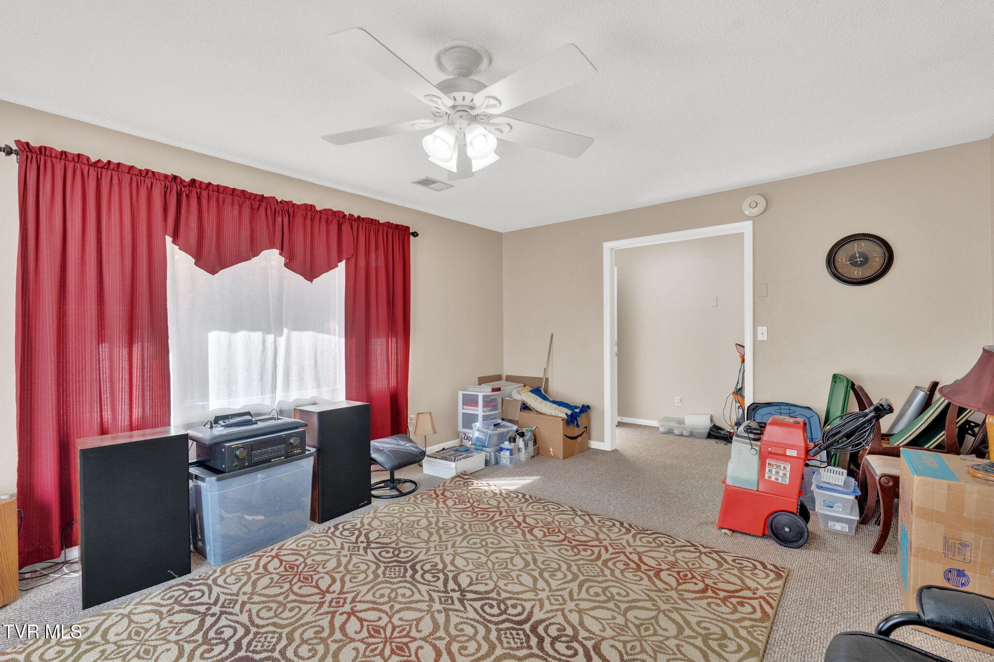 126 Milligan View Road Johnson City, TN 37601 - Photo 6 of 44 28-web-or-mls-JH 20251101-094