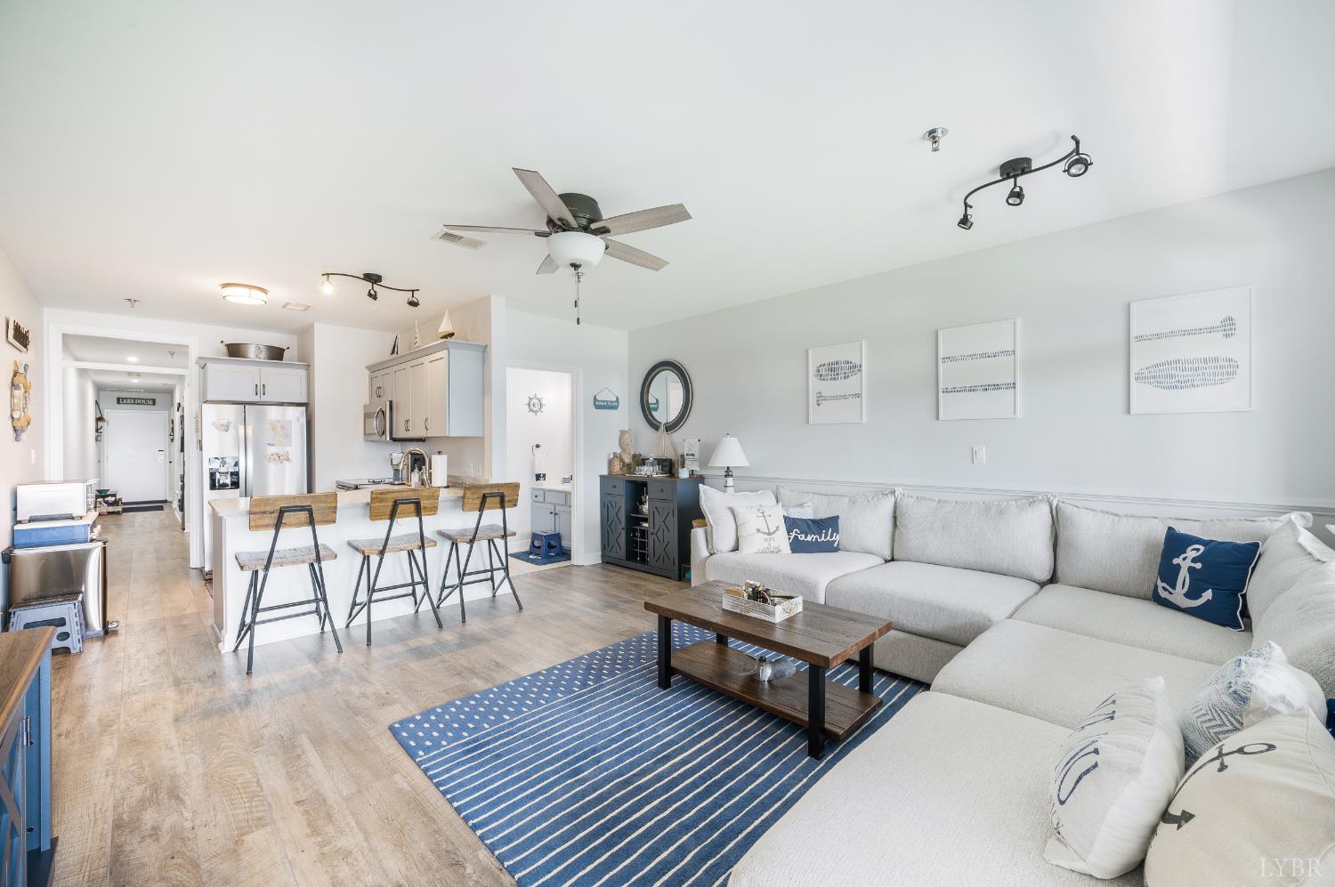 1245 Graves Harbor Trail, Unit 212 Huddleston, VA 24104 - Photo 29 of 60 a living room with furniture