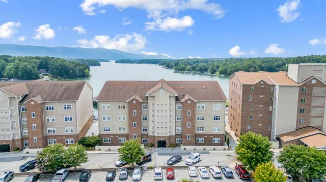 $450,000 | 1245 Graves Harbor Trail, Unit 212, Huddleston, VA 24104