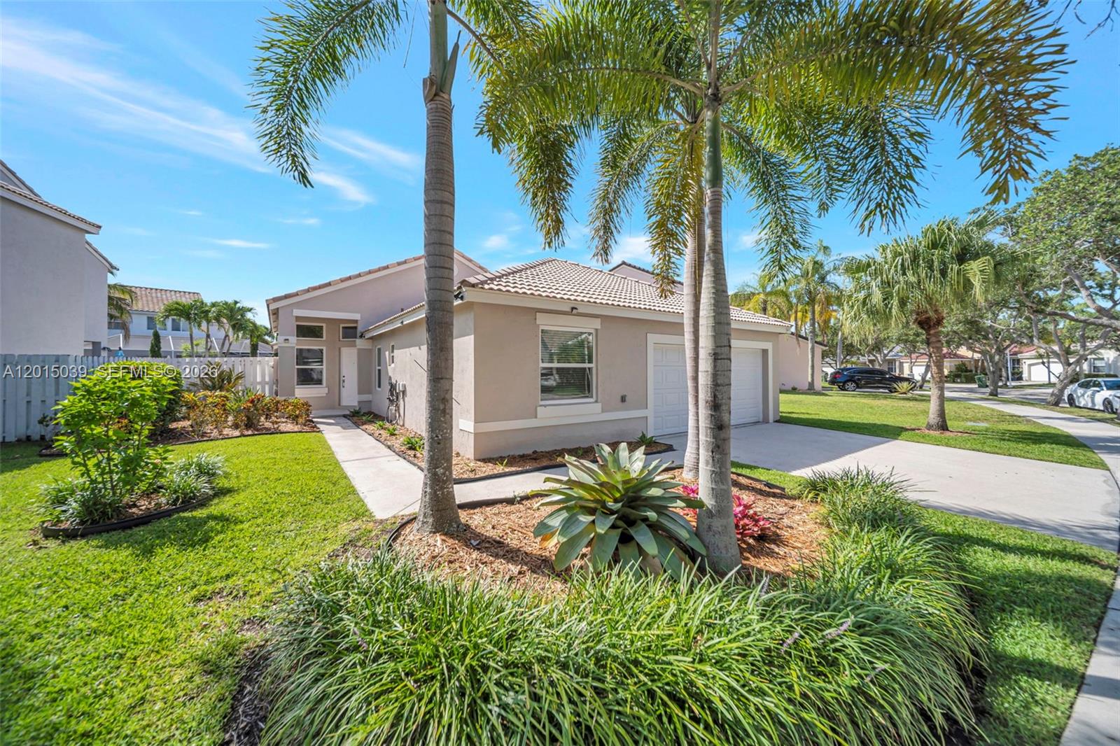941 Briar Ridge Road Weston, FL 33327 - Photo 44 of 48