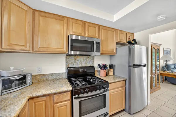 $289,700 | 82239 Waring Way, Indio, CA 92201