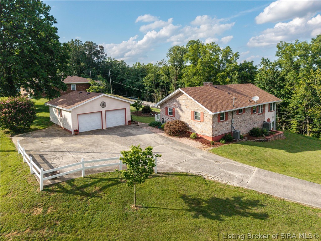 515 Lincoln Hills Road Northwest Corydon, IN 47112 - Photo 2 of 37