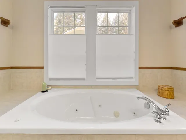 $1,450,000 | 646 Topnotch Drive, Unit B, Stowe, VT 05672