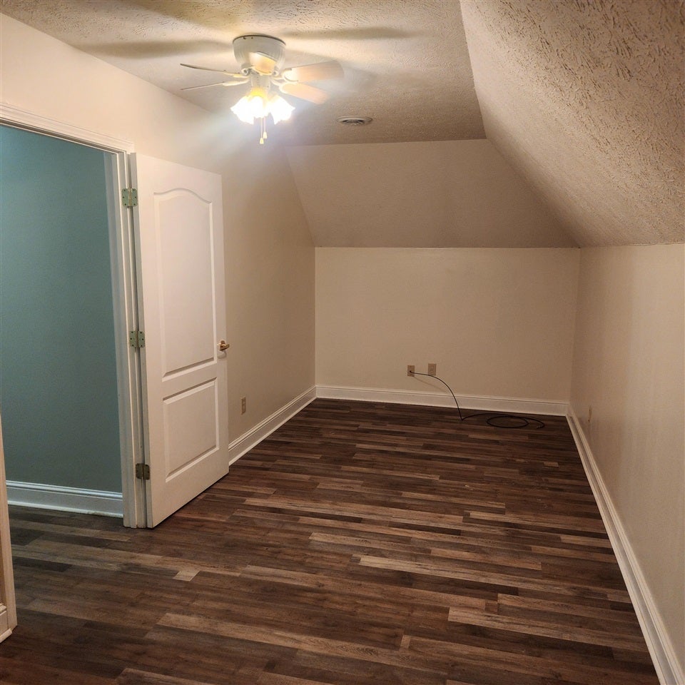 2404 Tyree Chapel Road Franklin, KY 42134 - Photo 11 of 55 Gallery Image 11