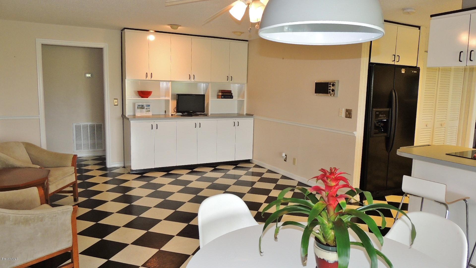 60 Country Club Road Cocoa Beach, FL 32931 - Photo 7 of 16 60 county club den kitchen