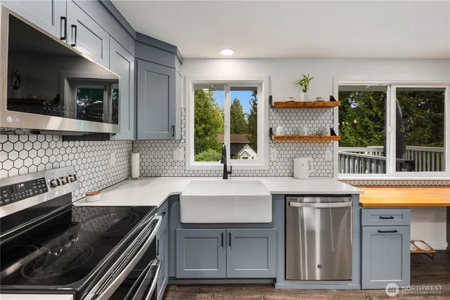 $759,950 | 2907 86th Avenue East, Edgewood, WA 98371