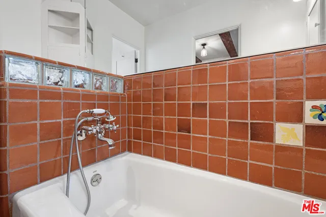 $1,750,000 | 931 South Ogden Drive, Los Angeles, CA 90036