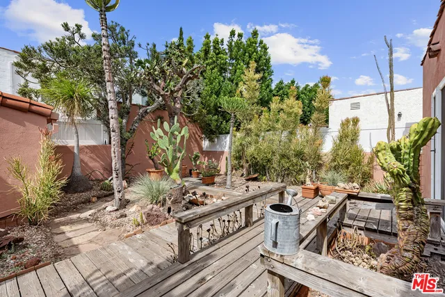 $1,750,000 | 931 South Ogden Drive, Los Angeles, CA 90036