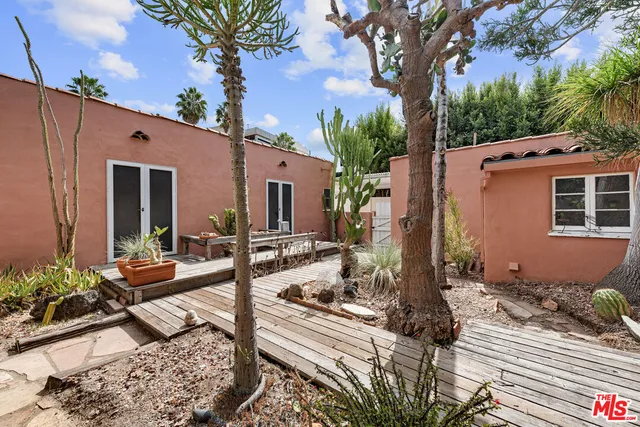 $1,750,000 | 931 South Ogden Drive, Los Angeles, CA 90036