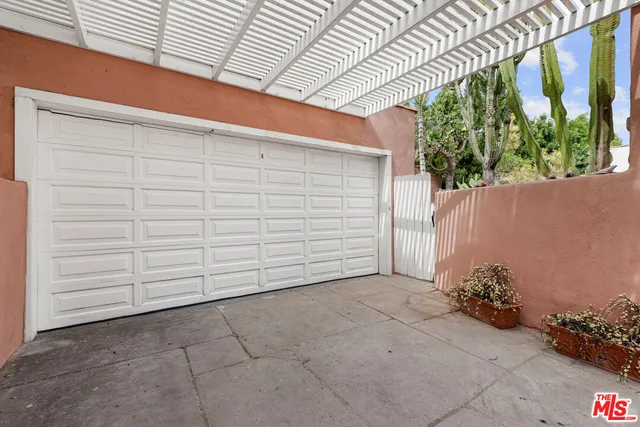 $1,750,000 | 931 South Ogden Drive, Los Angeles, CA 90036