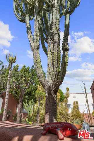 $1,750,000 | 931 South Ogden Drive, Los Angeles, CA 90036