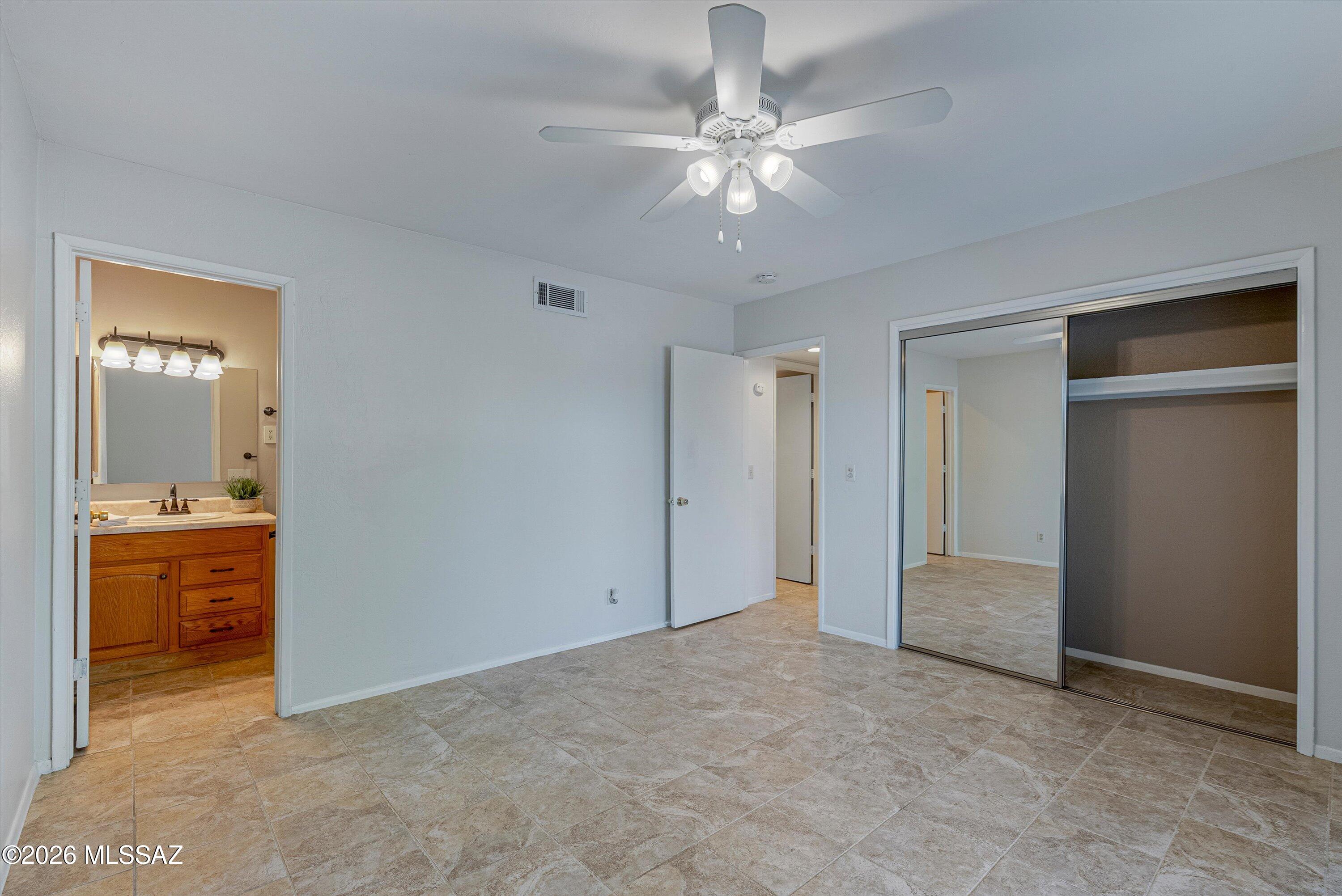 3750 North Country Club Road, Unit 5 Tucson, AZ 85716 - Photo 30 of 38 Primary Bedroom