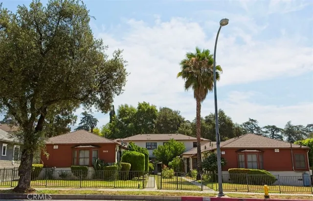 $2,850,000 | 2010 North Los Robles Avenue, Pasadena, CA 91104