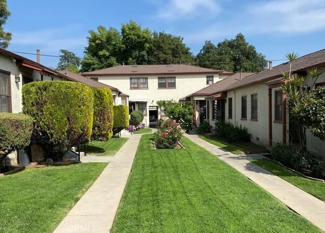 $2,850,000 | 2010 North Los Robles Avenue, Pasadena, CA 91104