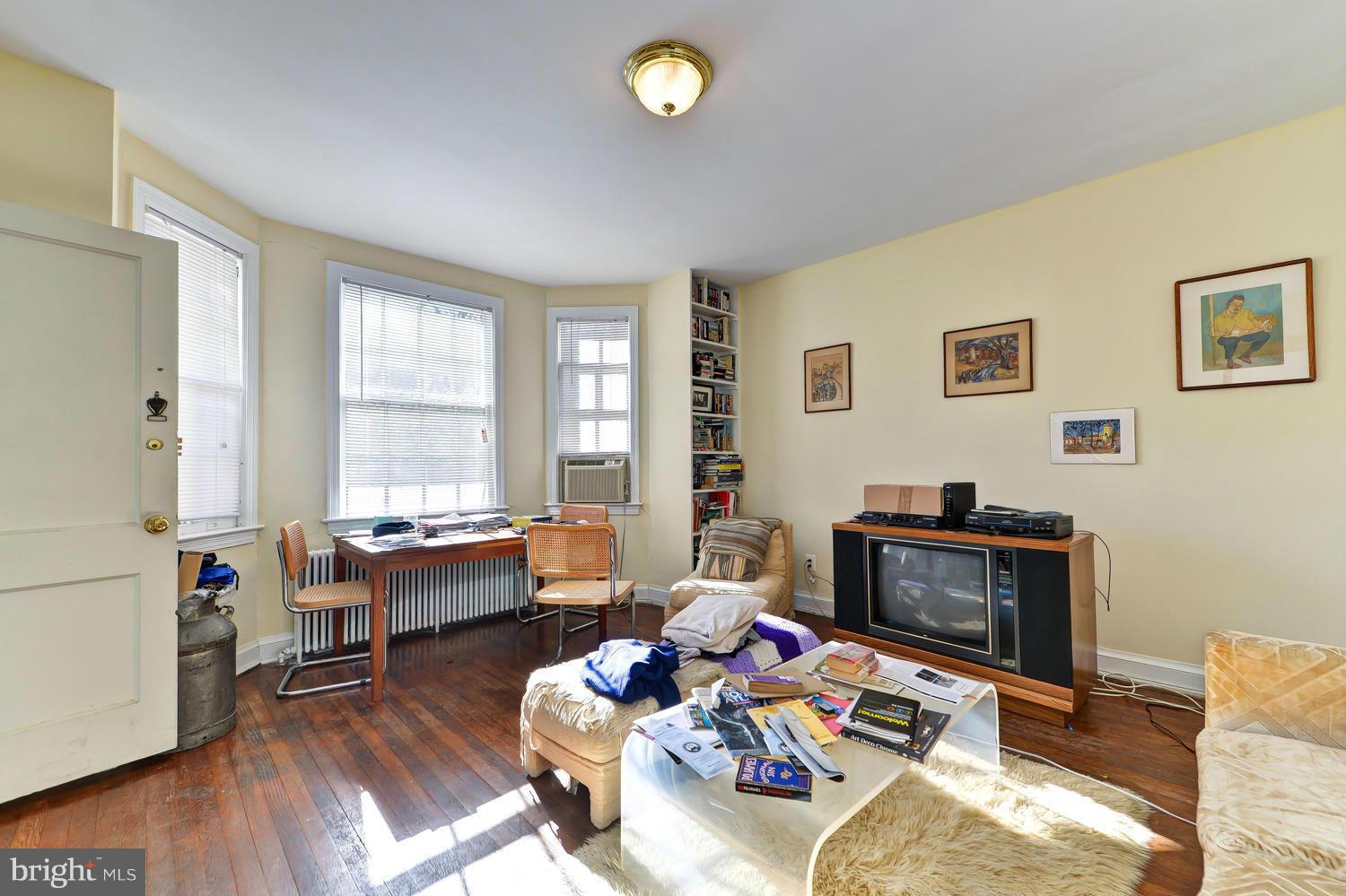 3925 W Street Northwest Washington, DC 20007 - Photo 17 of 26 Living Room