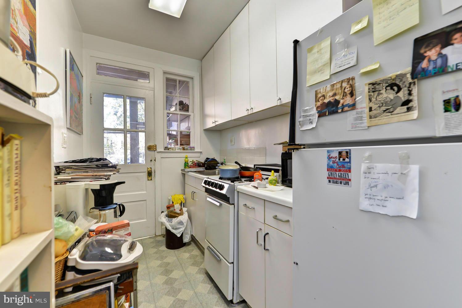 3925 W Street Northwest Washington, DC 20007 - Photo 20 of 26 Kitchen