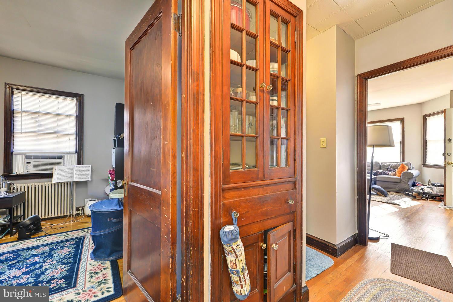 3925 W Street Northwest Washington, DC 20007 - Photo 10 of 26 Interior (General)