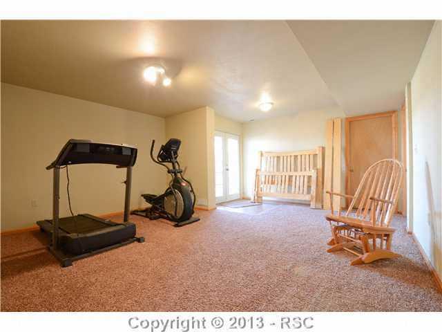 2080 Springcrest Road Colorado Springs, CO 80920 - Photo 18 of 25