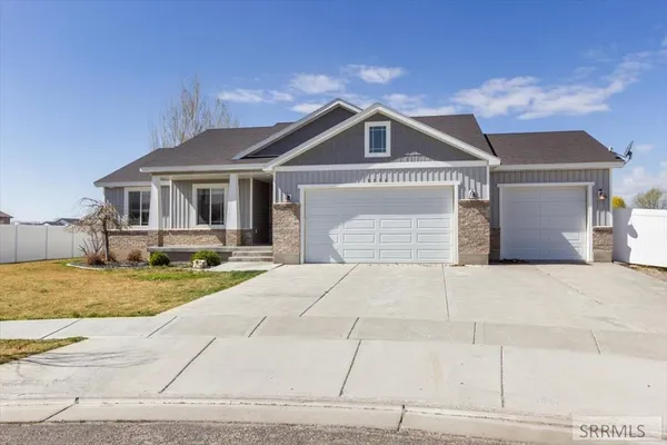 $545,000 | 5776 Cedarwood Lane, Ammon, ID 83406