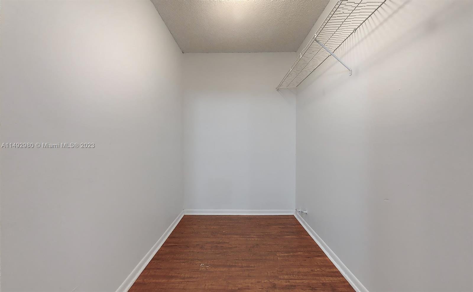 491 Ives Dairy Road, Unit 3055 Miami, FL 33179 - Photo 10 of 24 a view of small space