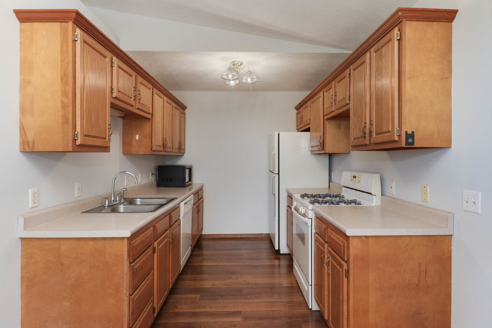 101 South State Street Danvers, IL 61732 - Photo 12 of 39