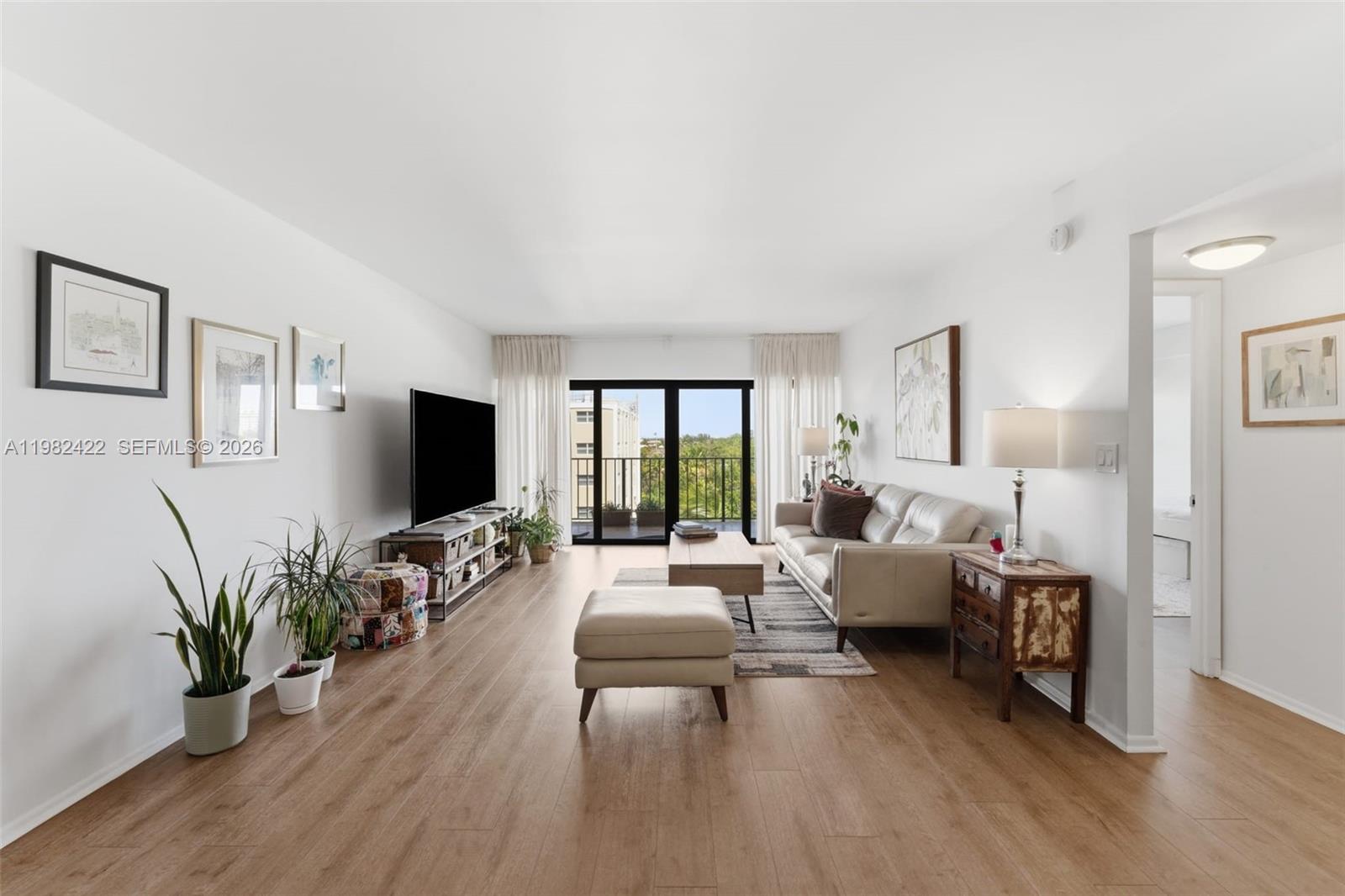 575 Crandon Boulevard, Unit 707 Key Biscayne, FL 33149 - Photo 2 of 21