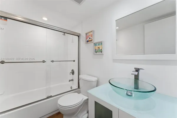 $849,000 | 575 Crandon Boulevard, Unit 707, Key Biscayne, FL 33149