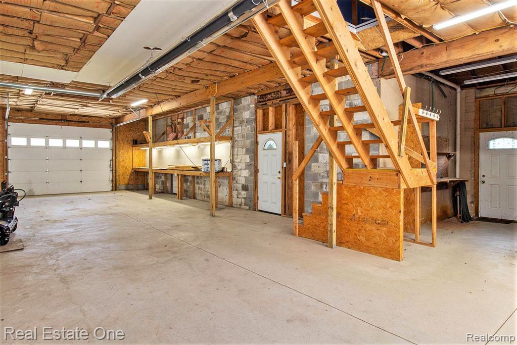 68925 Eight Mile Road South Lyon, MI 48178 - Photo 43 of 44