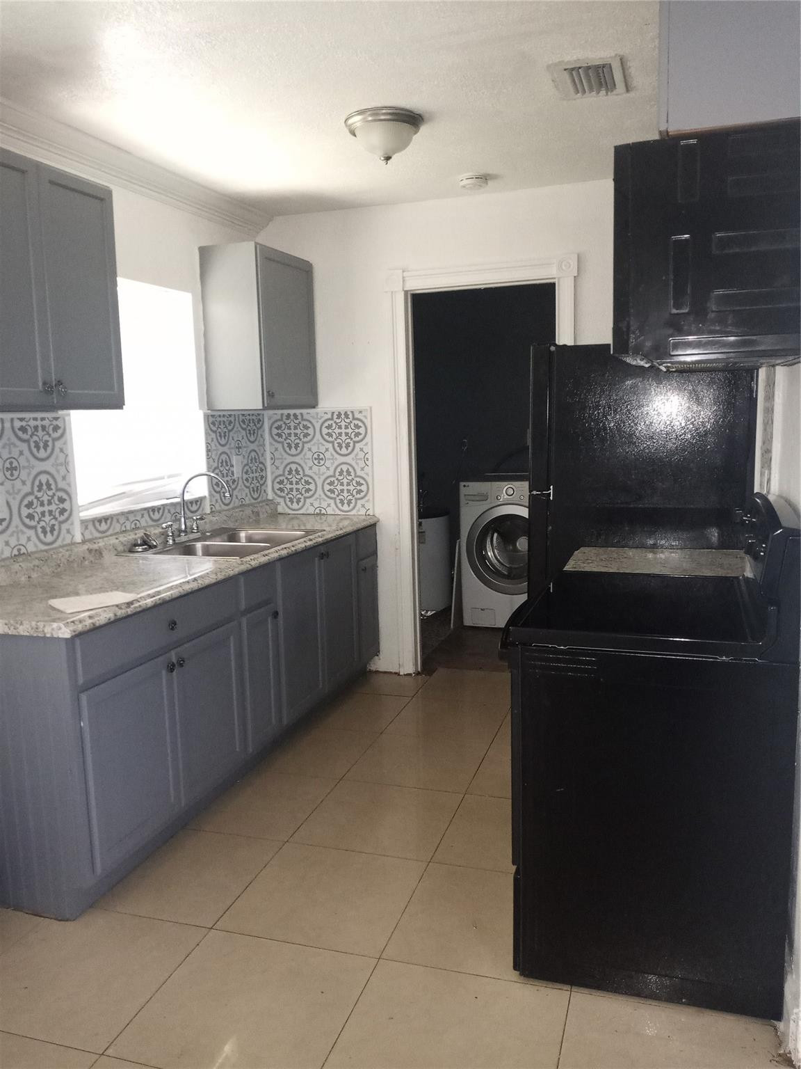 2900 Northwest 8th Street Pompano Beach, FL 33069 - Photo 2 of 15 Photo 5