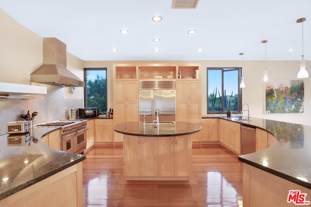 3723 Castlerock Road Malibu, CA 90265 - Photo 20 of 50