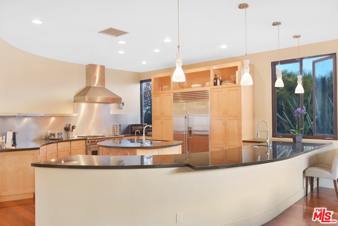 3723 Castlerock Road Malibu, CA 90265 - Photo 24 of 50