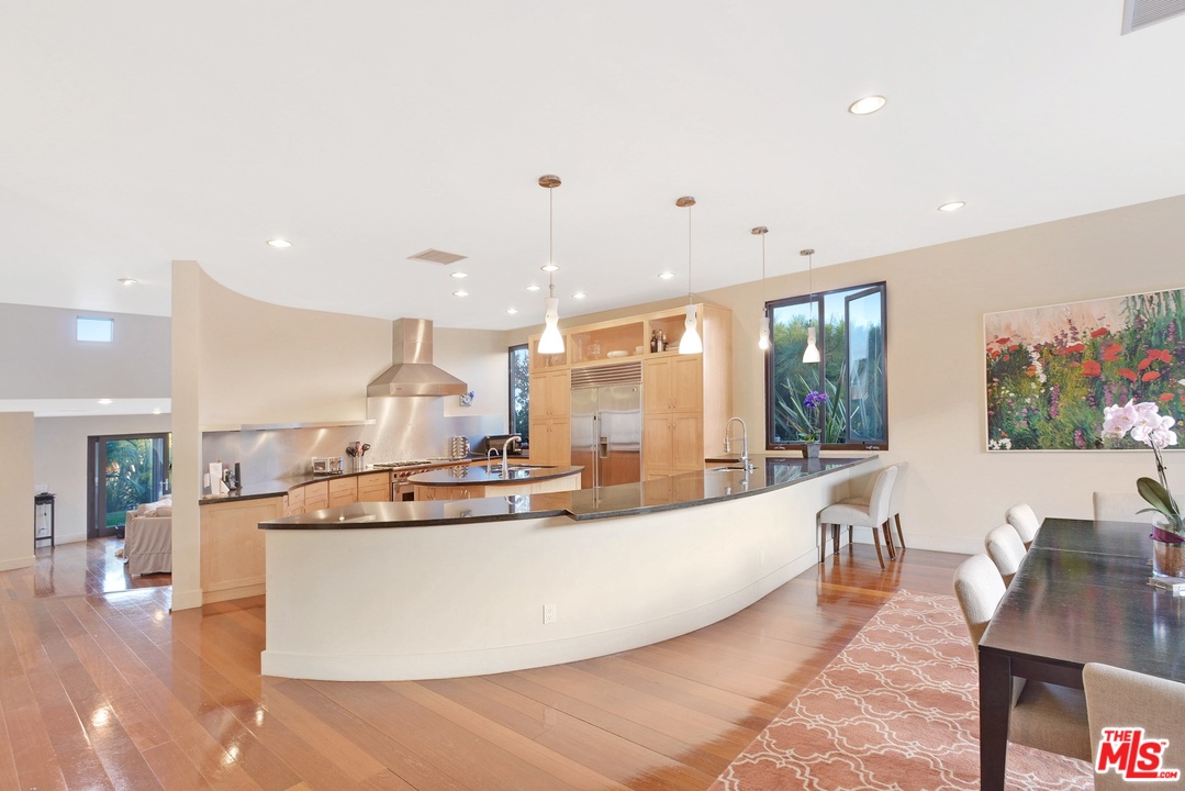 3723 Castlerock Road Malibu, CA 90265 - Photo 27 of 50