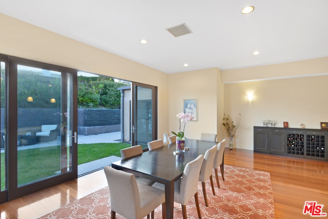 3723 Castlerock Road Malibu, CA 90265 - Photo 32 of 50