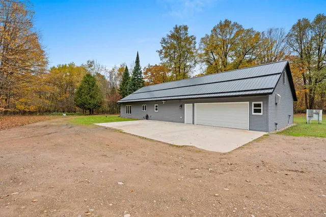 $399,000 | W14856 County Rd SS, Tigerton, WI 54486