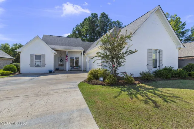 $425,000 | 155 Bridgewater Loop, Madison, MS 39110