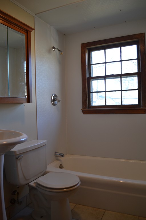 21 Meade Street Wareham, MA 02571 - Photo 3 of 13 Gallery Image 3