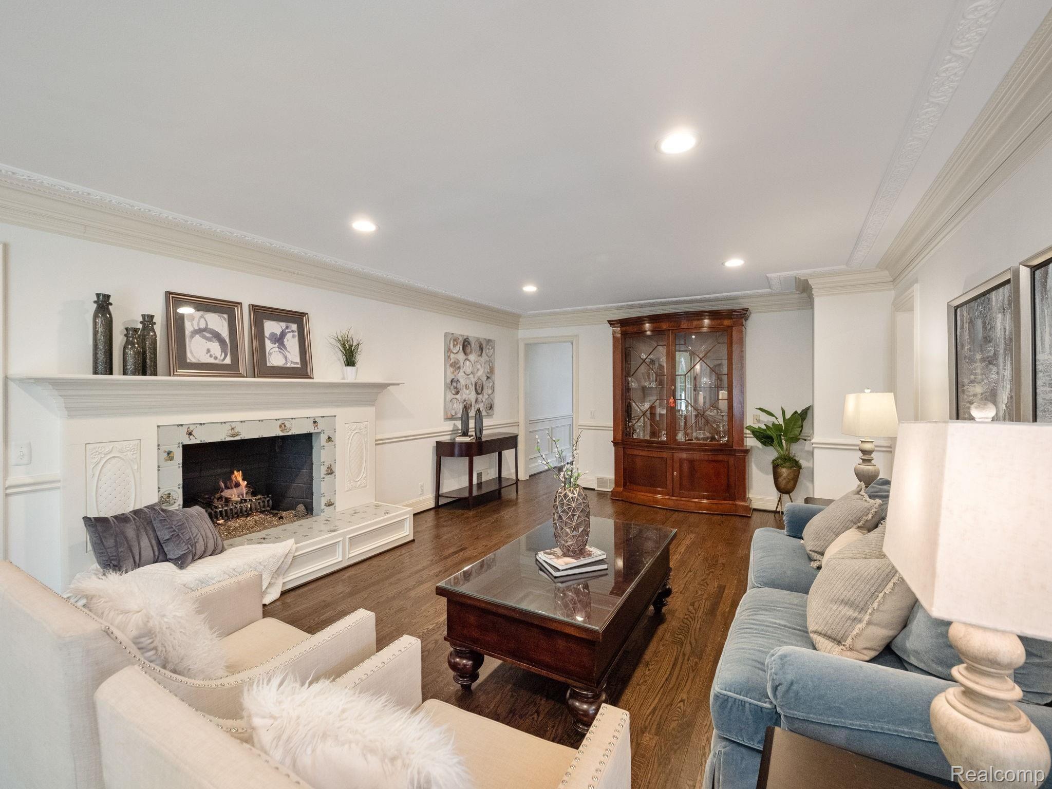 1253 Covington Road Bloomfield Hills, MI 48301 - Photo 10 of 35 web_P4866784.jpg