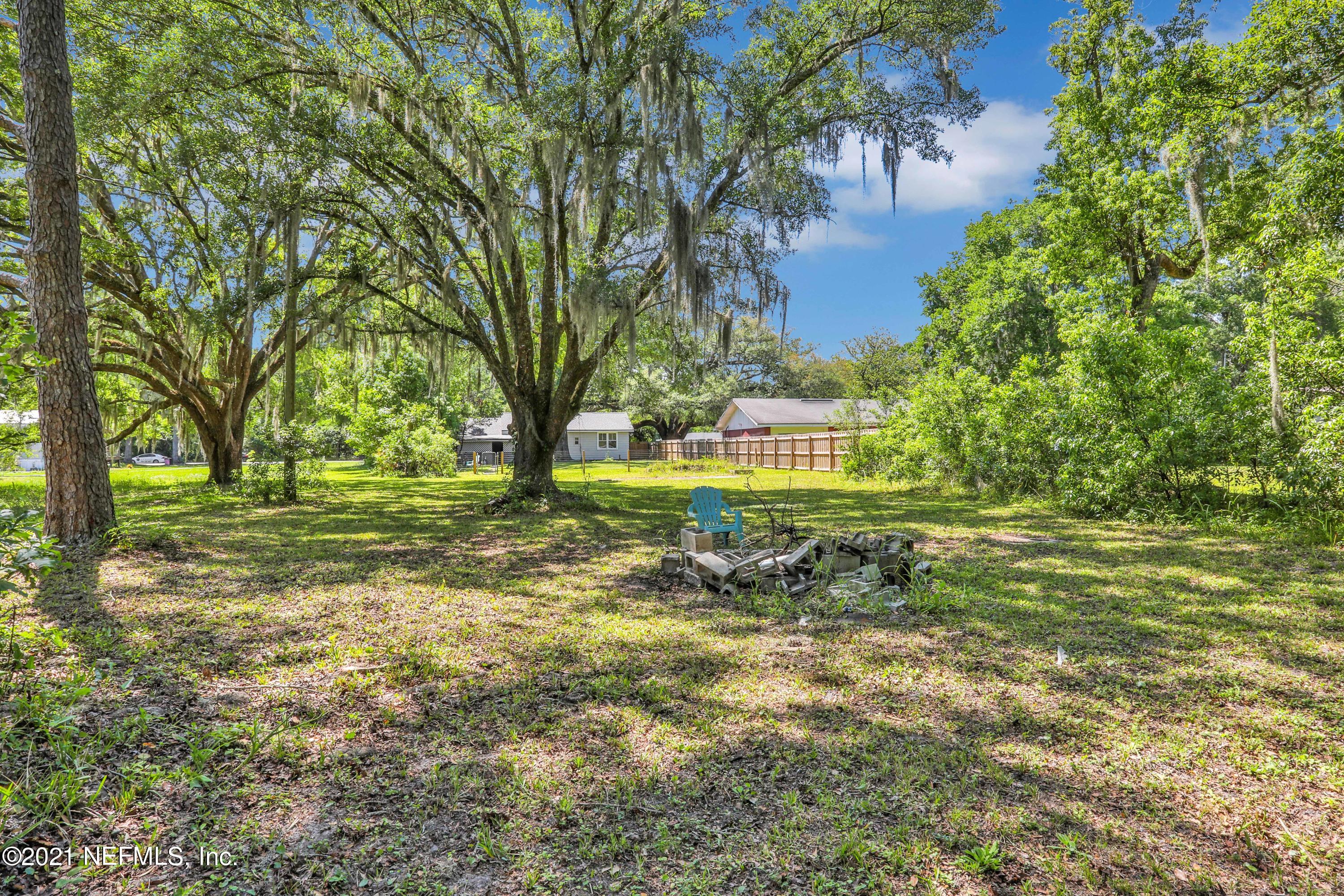 6125 Seaboard Avenue Jacksonville, FL 32244 - Photo 15 of 18 a view of a park that has large trees